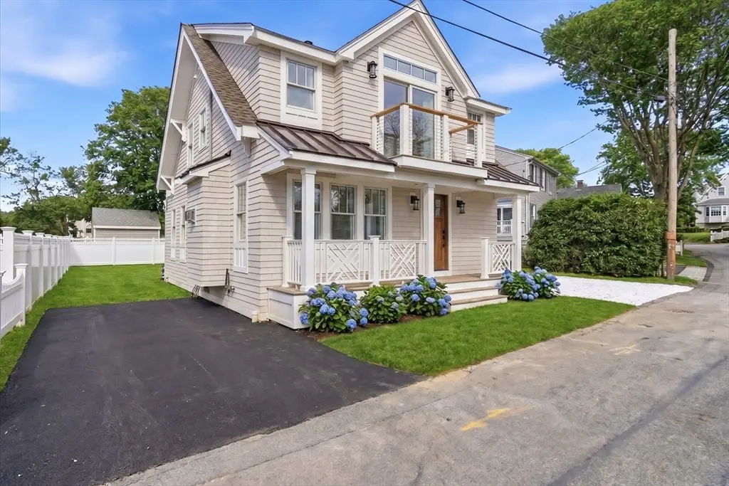 10 Vesper Ave, Falmouth, MA 02540 - #1