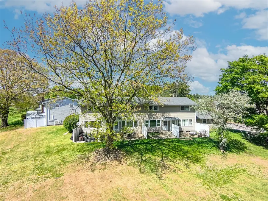 68 Honeysuckle Dr #68, Chicopee, MA 01022 - #2