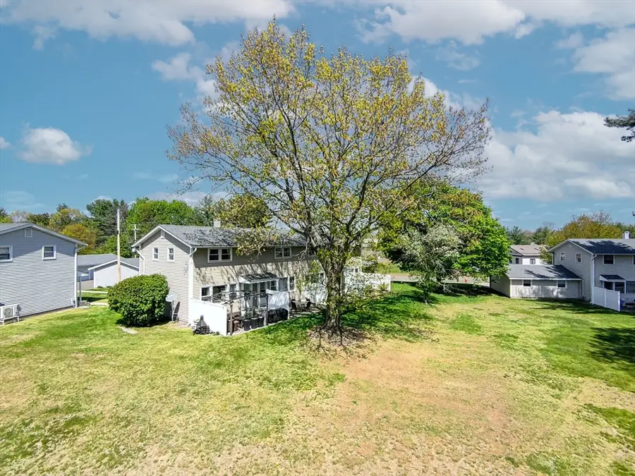 68 Honeysuckle Dr #68, Chicopee, MA 01022 - #3