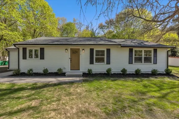 373 Eliot St, Ashland, MA 01721
