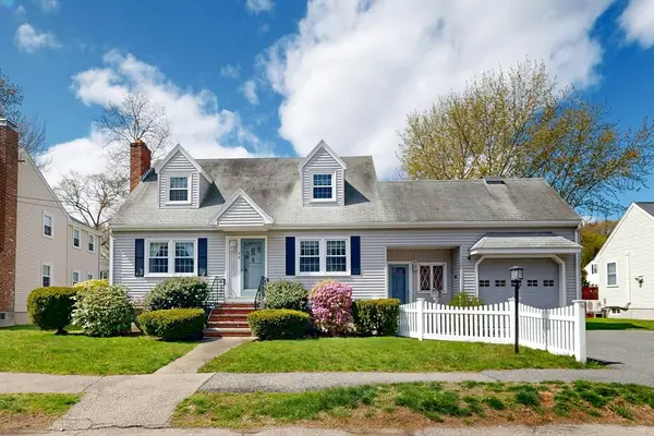 15 Rose St, Milton, MA 02186