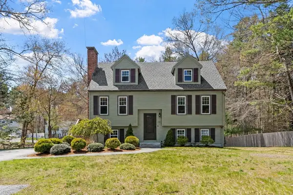 128 Beech St, Tewksbury, MA 01876