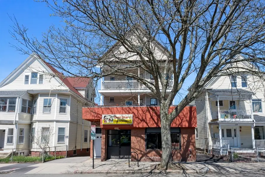 241 Highland Ave, Somerville, MA 02143 - #2