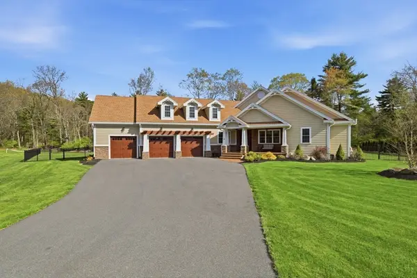 8 Fitch Farm Way, Southampton, MA 01073