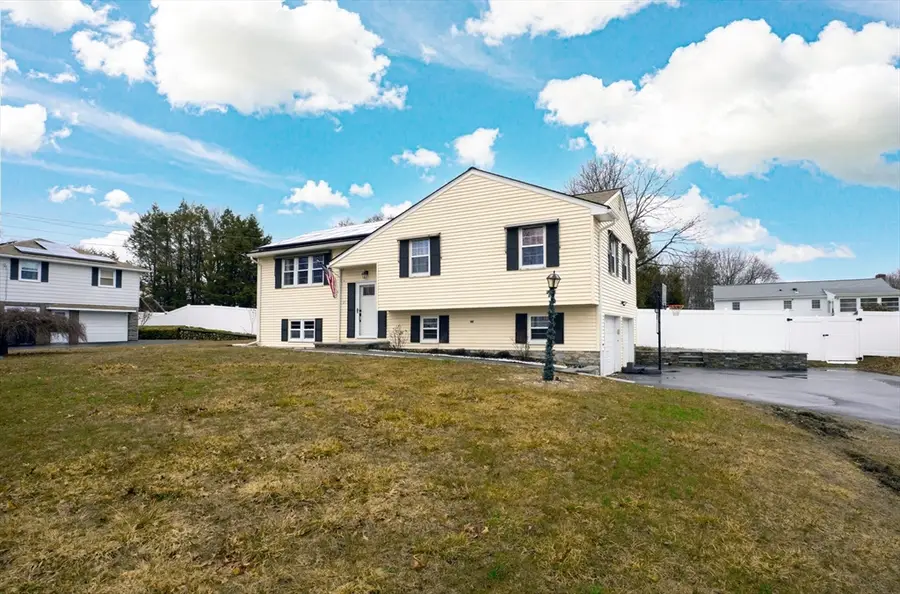 21 Taft St, Milford, MA 01757 - #2