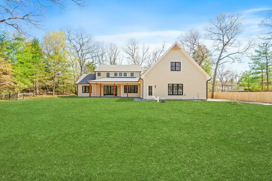 29 Hartford Street, Dover, MA 02030 - #3