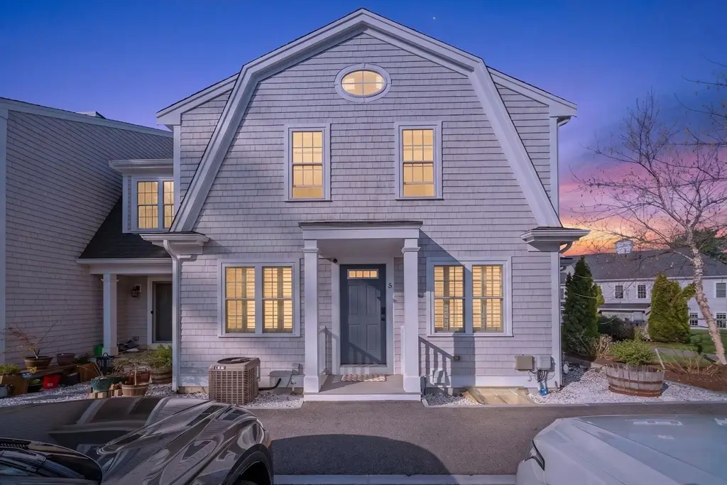 138 Elm St #5, Kingston, MA 02364 - #1