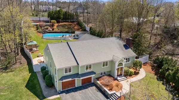 7 Michelle Drive, Burlington, MA 01803