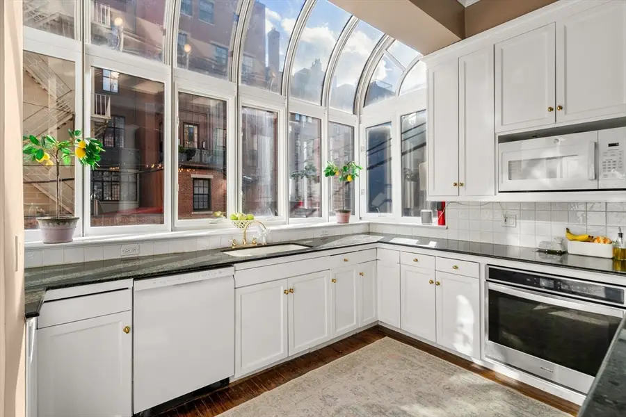 12 Marlborough St #1, Boston, MA 02116 - #3
