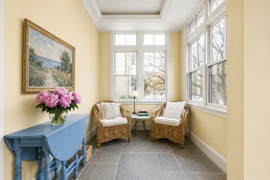 26 Circuit Ave, Newton, MA 02461 - #3