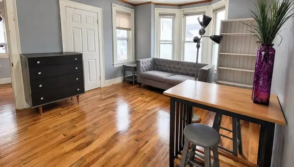 12 5th Avenue, Haverhill, MA 01830
