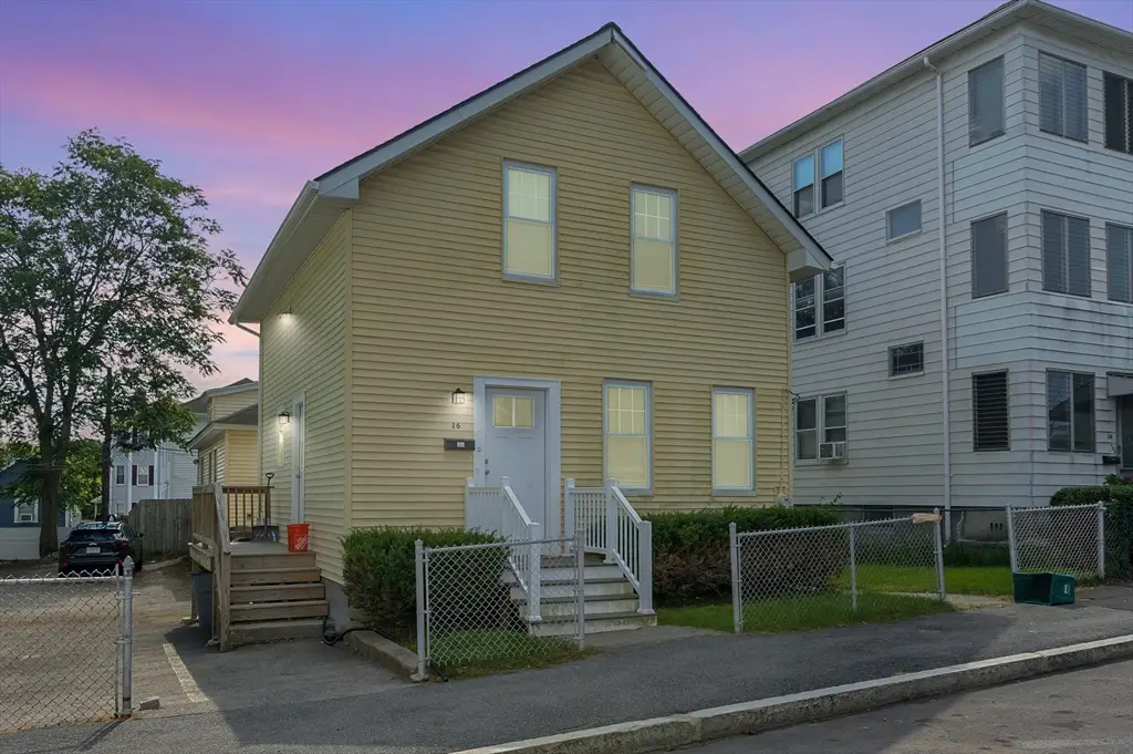 16 Caprera Rd, Worcester, MA 01604 - #1