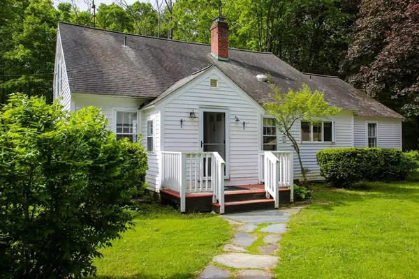 31 W Oxbow Rd, Charlemont, MA 01339