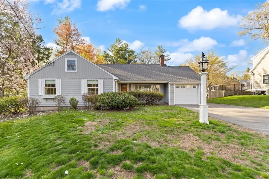 4 Strout Ave, Lynnfield, MA 01940 - #2