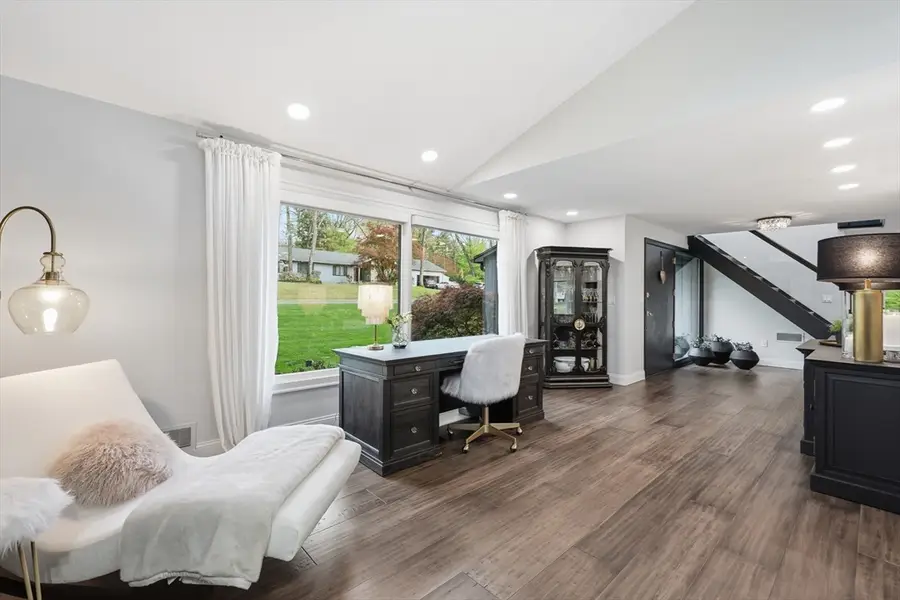 146 Brooks Road, Longmeadow, MA 01106 - #3