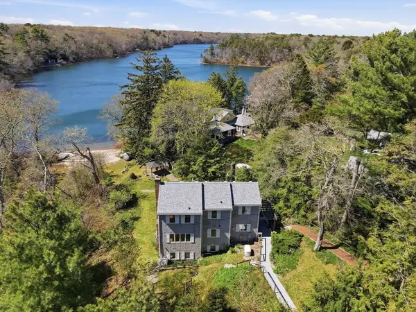 763 Santuit Newtown Rd, Barnstable, MA 02648