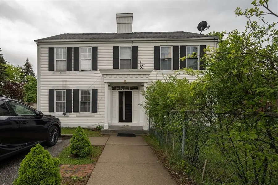 60 N East St, Holyoke, MA 01040 - #3