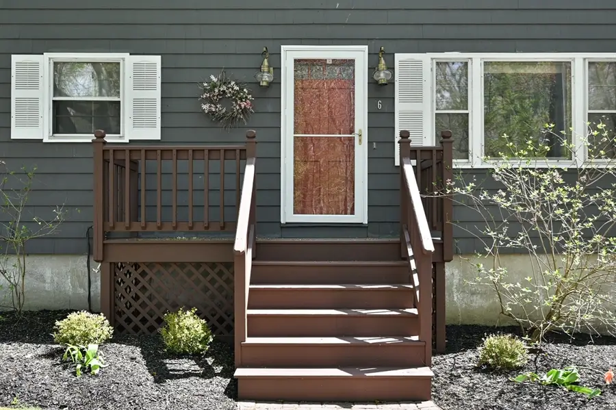 6 Ivy Ln, Reading, MA 01867 - #2