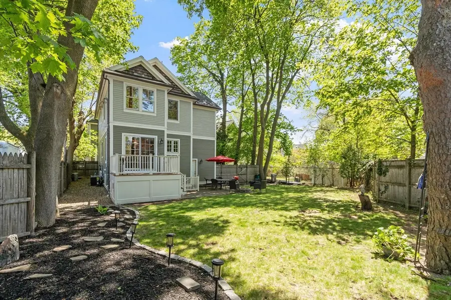 11 Brookford St, Cambridge, MA 02140 - #2