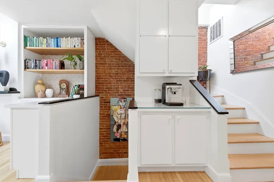 552 Columbus Ave #Unit 6, Boston, MA 02118 - #3