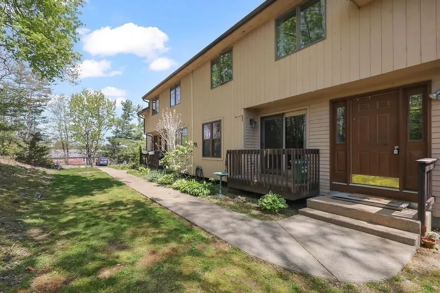 880 Landry Ave #7, North Attleboro, MA 02760 - #2