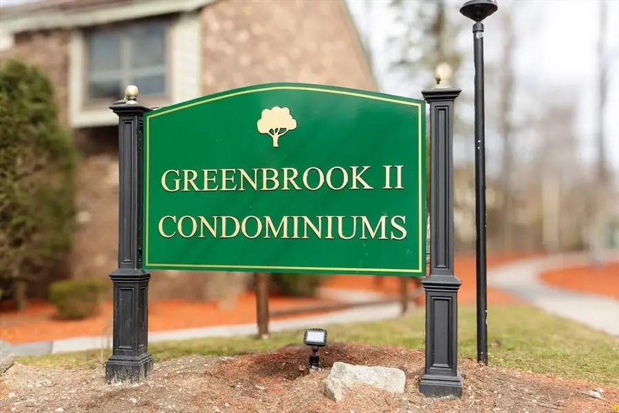 124 Greenbrook Ll #124, Stoughton, MA 02072 - #2