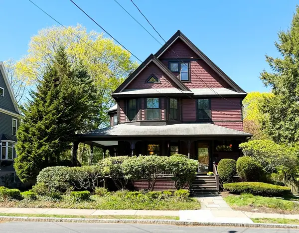 91 Hillside Ave, Newton, MA 01754