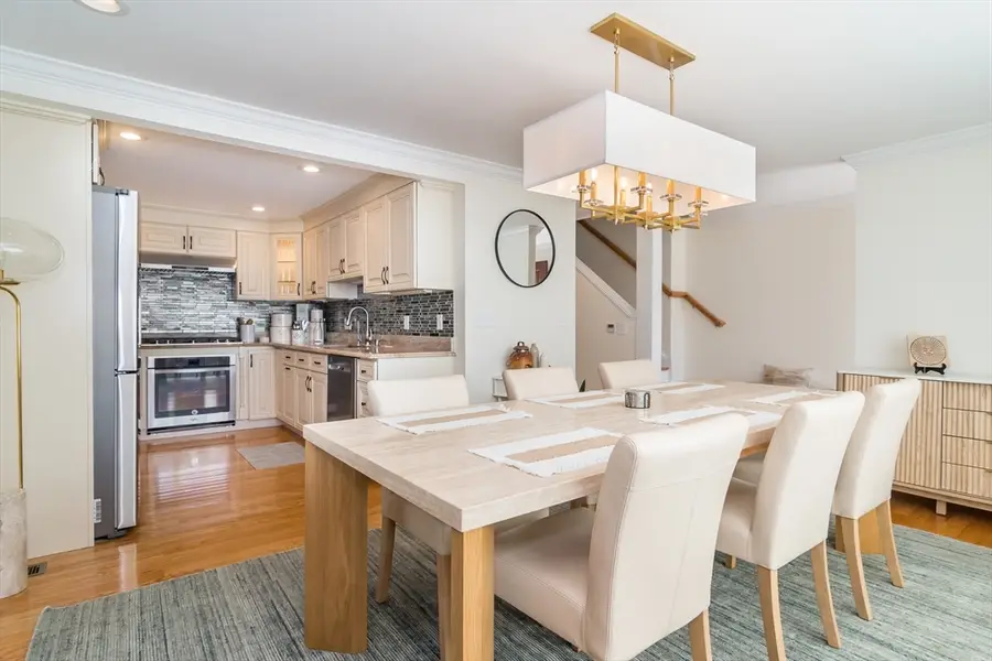 286 Linden Street #286, Wellesley, MA 02482 - #2