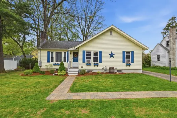 61 Wood Avenue, East Longmeadow, MA 01028
