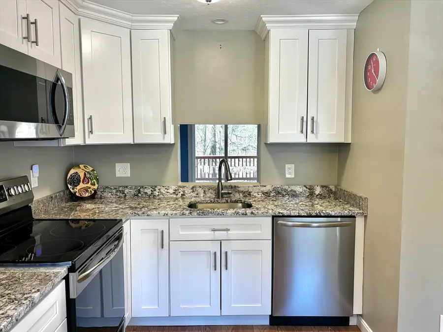 34 Mattakeesett St #19, Pembroke, MA 02359 - #3