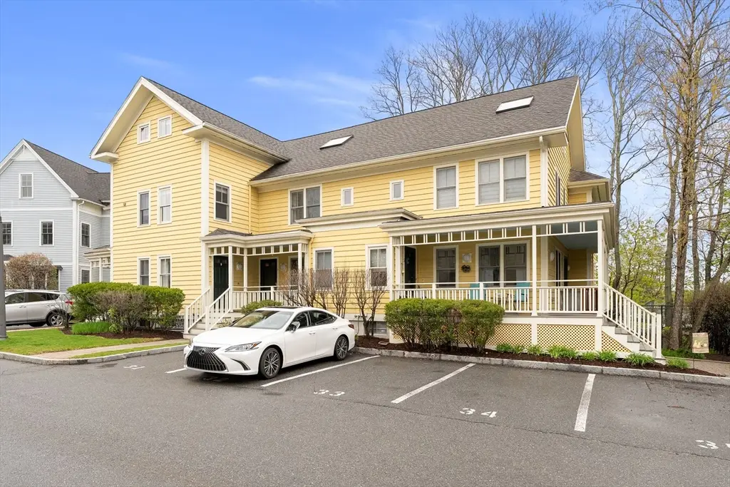 11 Russell Pl #11, Arlington, MA 02474 - #1