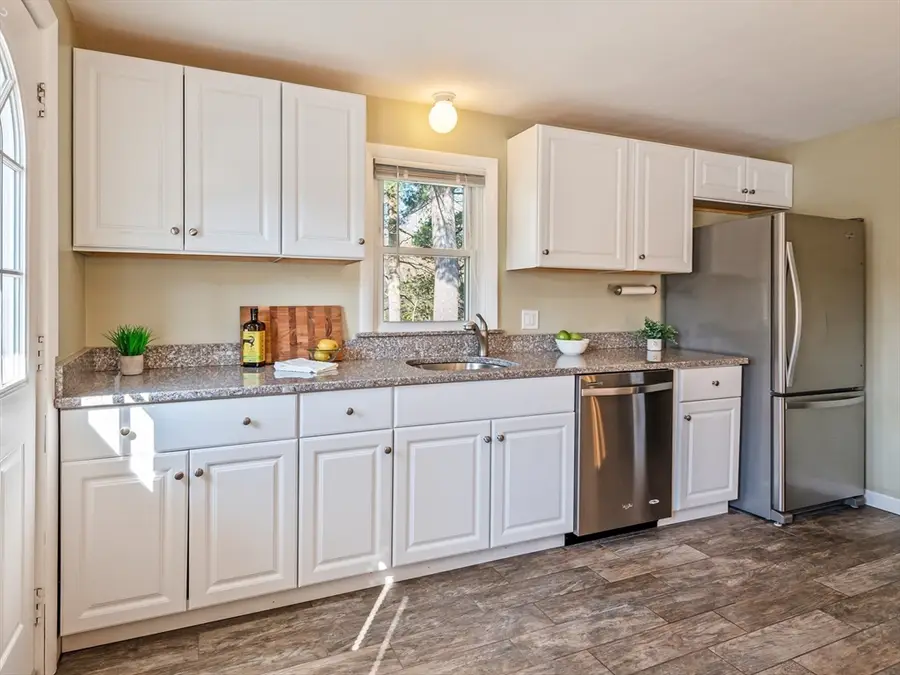 665 Main St, North Oxford, MA 01537 - #3