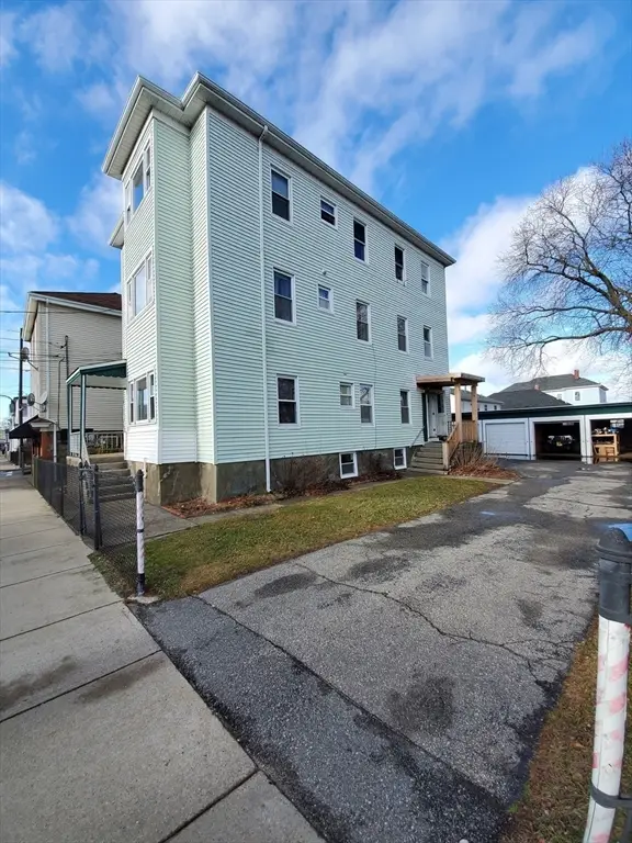 1124 Bedford St, Fall River, MA 02723 - #3
