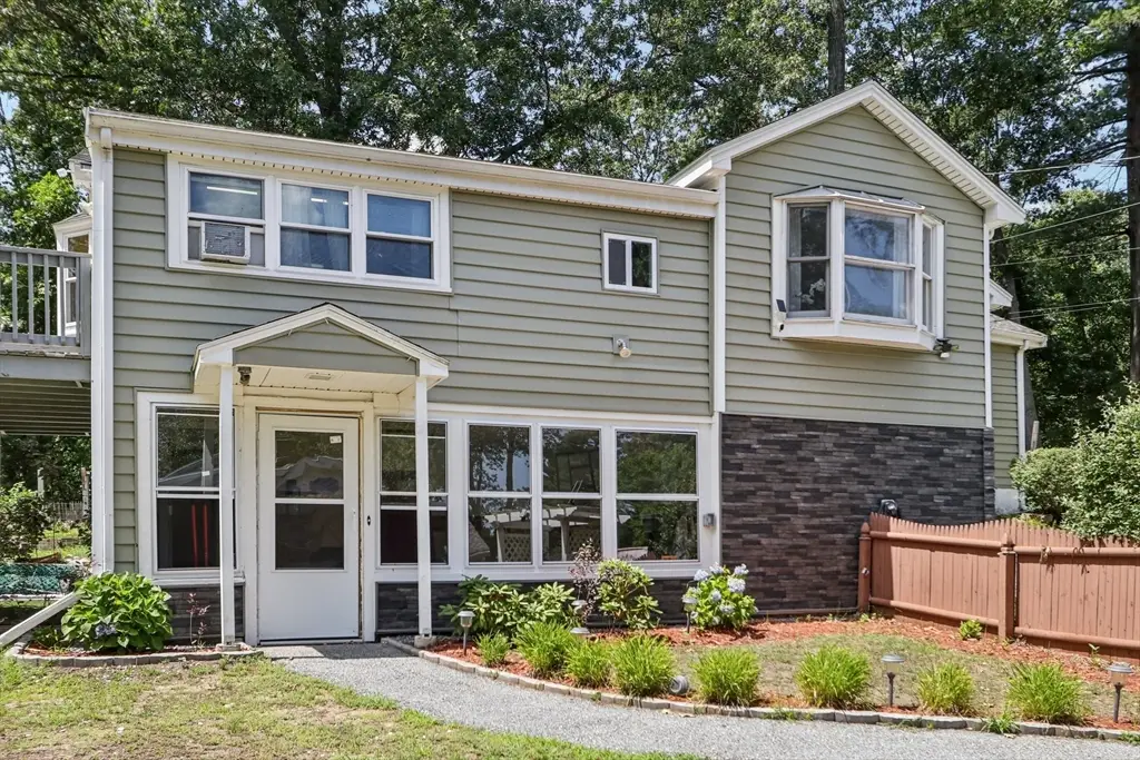 54 Oakwood Ave, Billerica, MA 01821 - #1