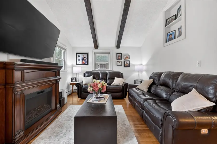 54 Oakwood Ave, Billerica, MA 01821 - #3