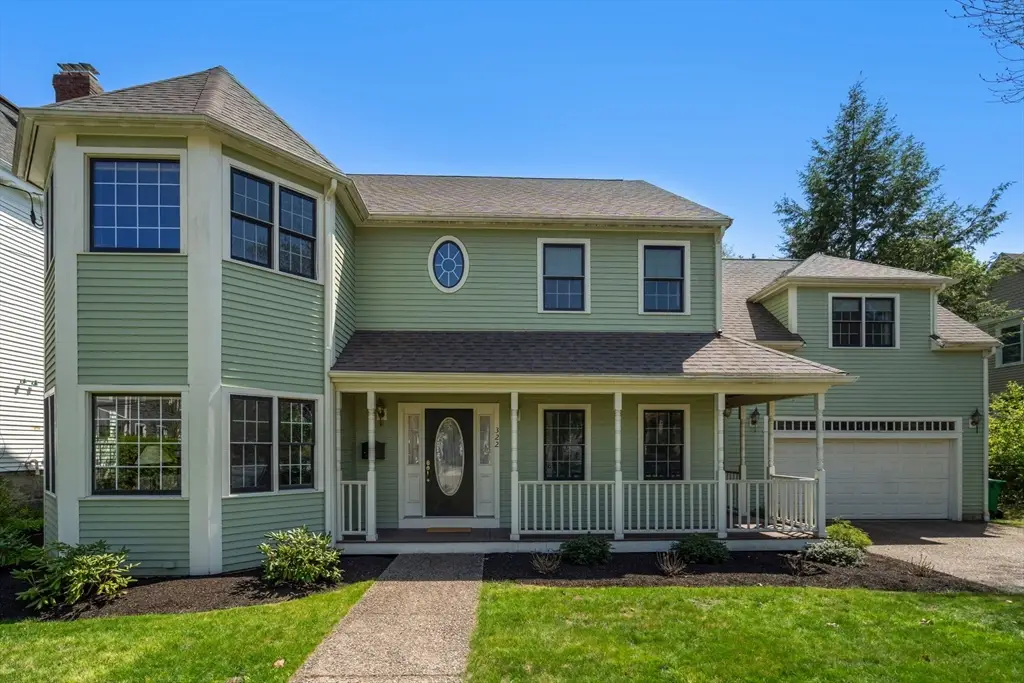 322 Cabot St, Newton, MA 02460 - #1