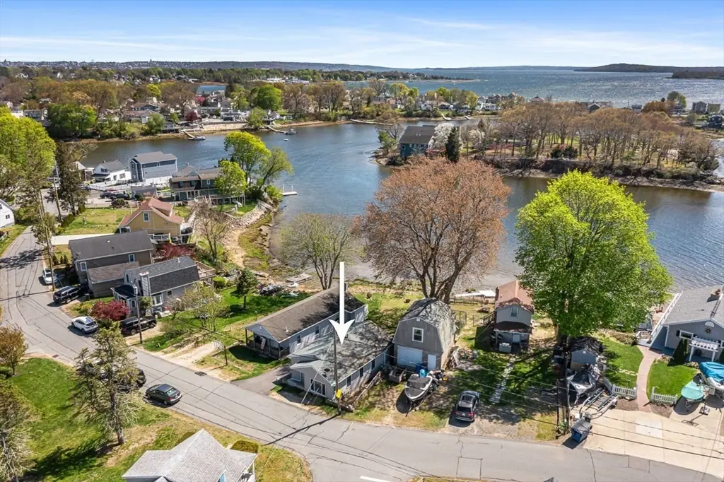 126 Ocean View Ave, Swansea, MA 02777 - #1