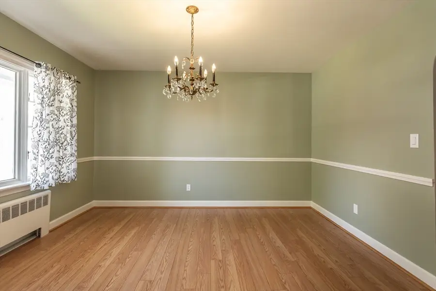 277 Valentine St, Fall River, MA 02720 - #3