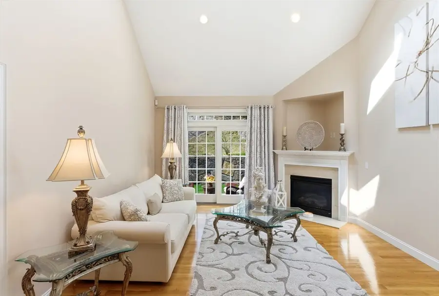 900 Lynnfield St #D16, Lynnfield, MA 01940 - #3