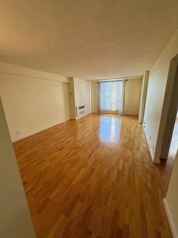 33 Pond Ave #1014, Brookline, MA 02445 - #2