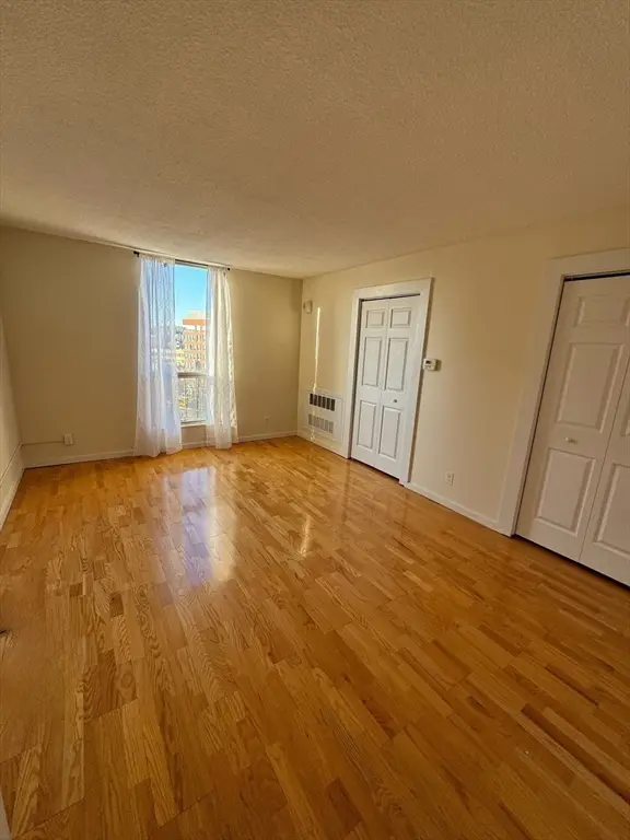 33 Pond Ave #1014, Brookline, MA 02445 - #3