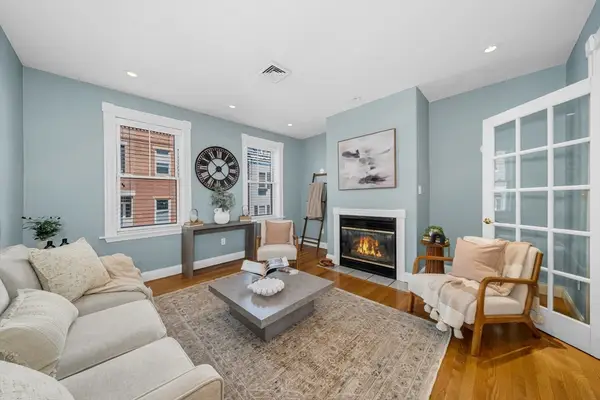 93 Baldwin St #1, Boston, MA 02129