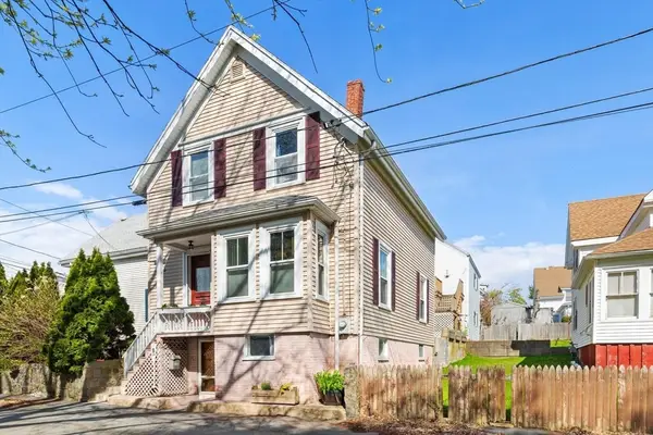 8 1/2 Myrtle Square, Gloucester, MA 01930