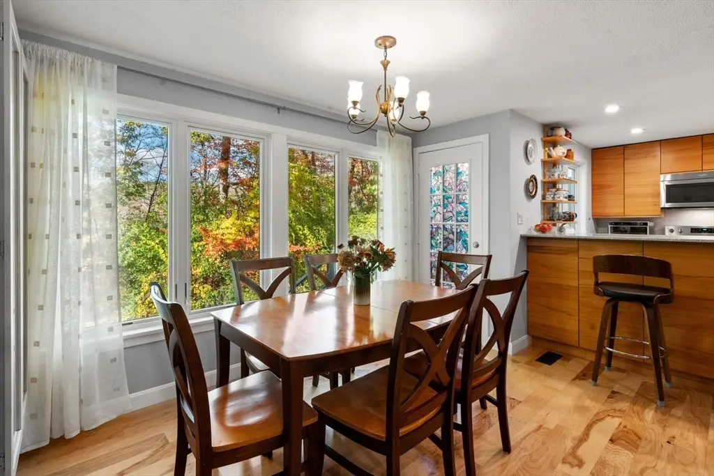 305 Winchester St #D, Newton, MA 02461 - #1