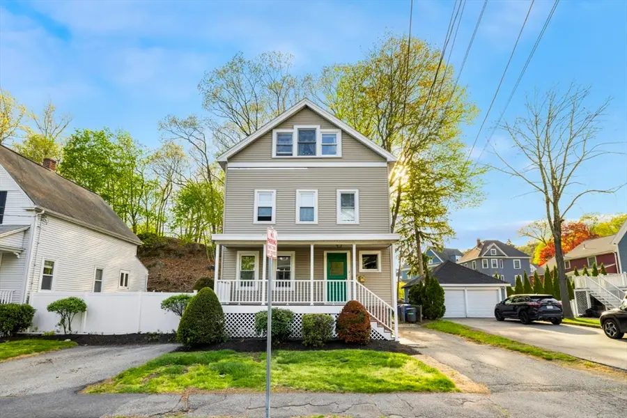 3 Walnut St, Wakefield, MA 01880 - #2