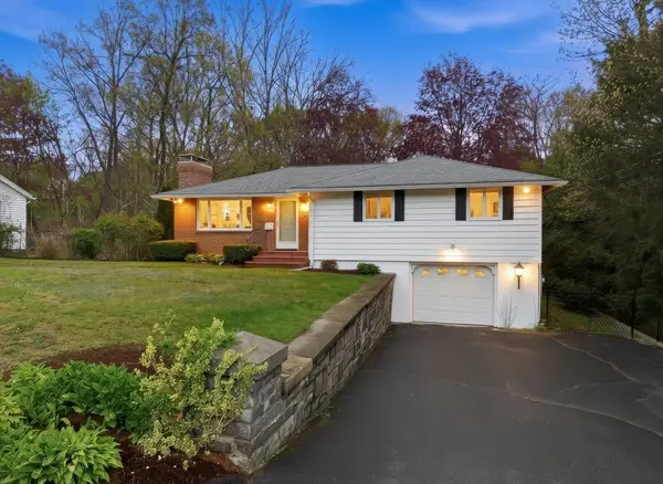1 Ayrshire, Worcester, MA 01604