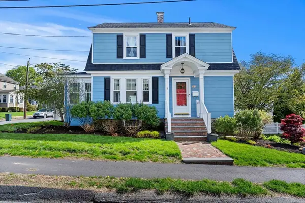 11 Norman Rd, North Andover, MA 01845