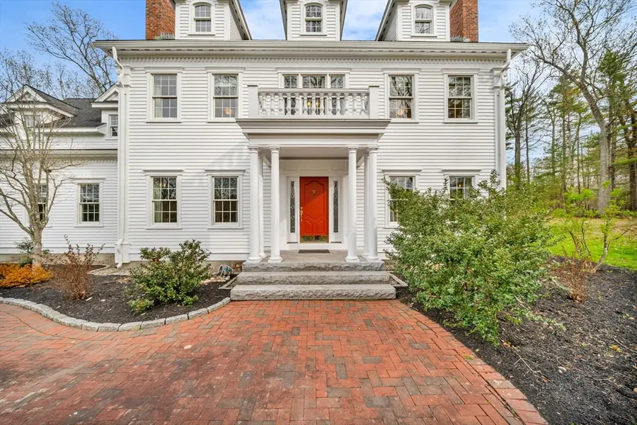 57 Shattuck St, Pepperell, MA 01463 - #2