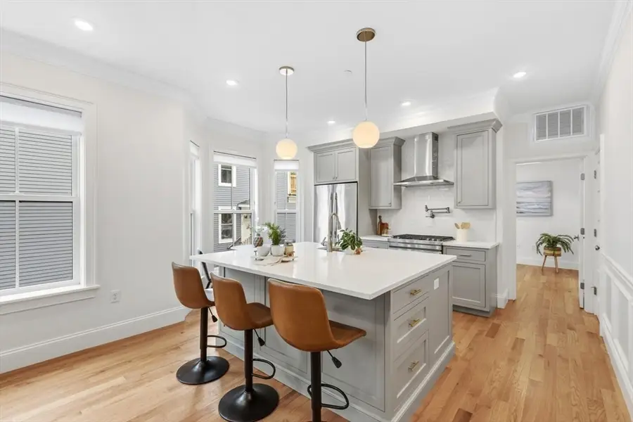 18 Tufts St #1, Cambridge, MA 02139 - #2