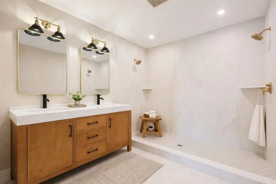 68 Rowe St #U:2, Boston, MA 02131 - #3